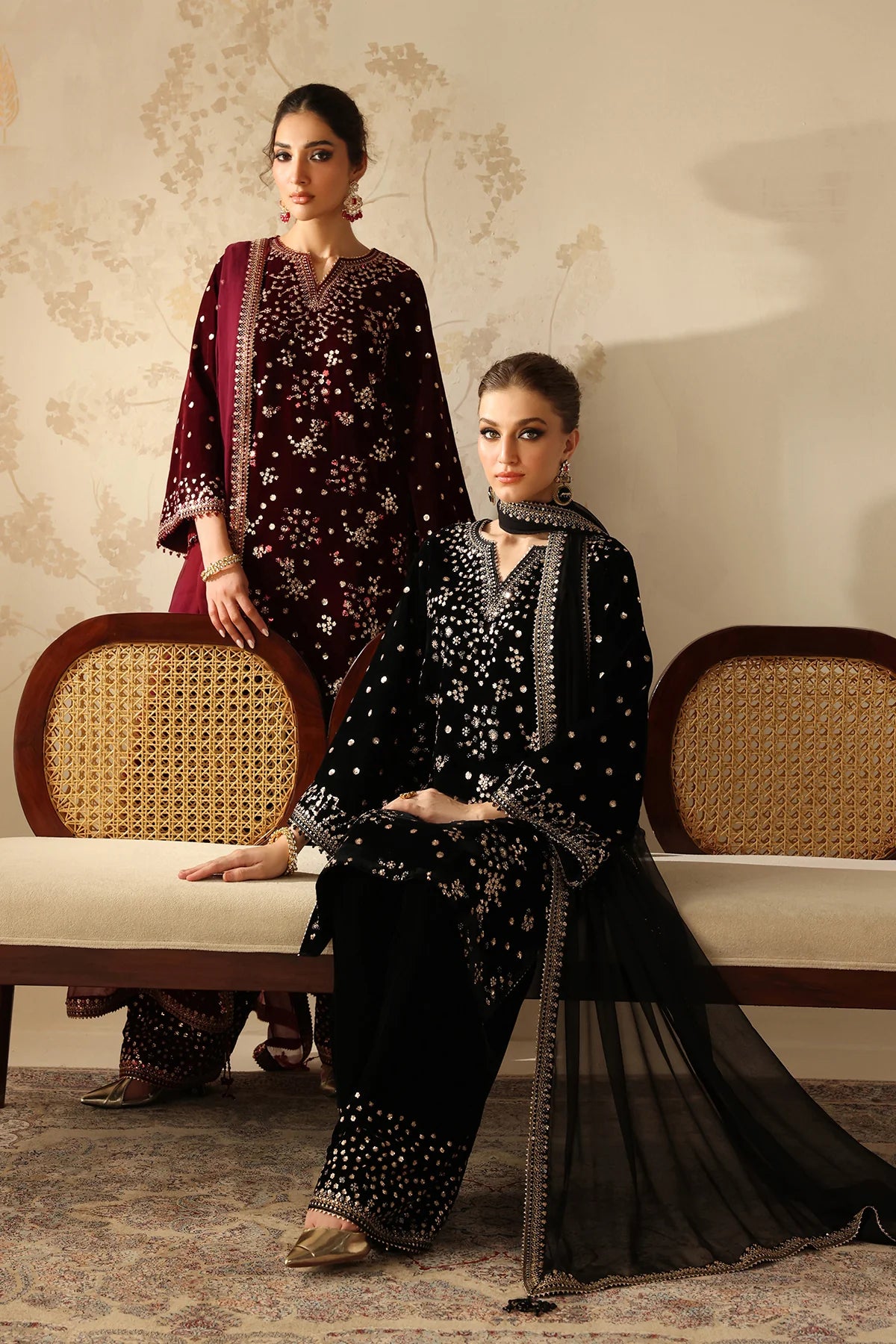 EMBROIDERED VELVET SF-4316 | Baroque