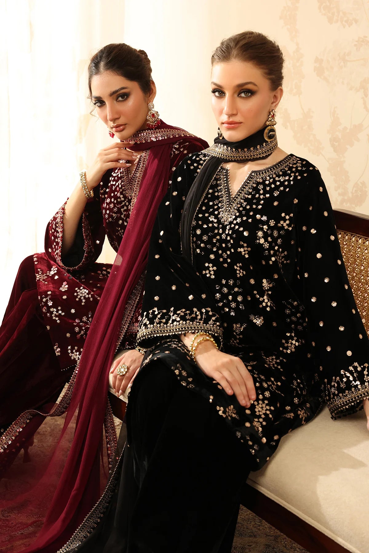 EMBROIDERED VELVET SF-4316 | Baroque