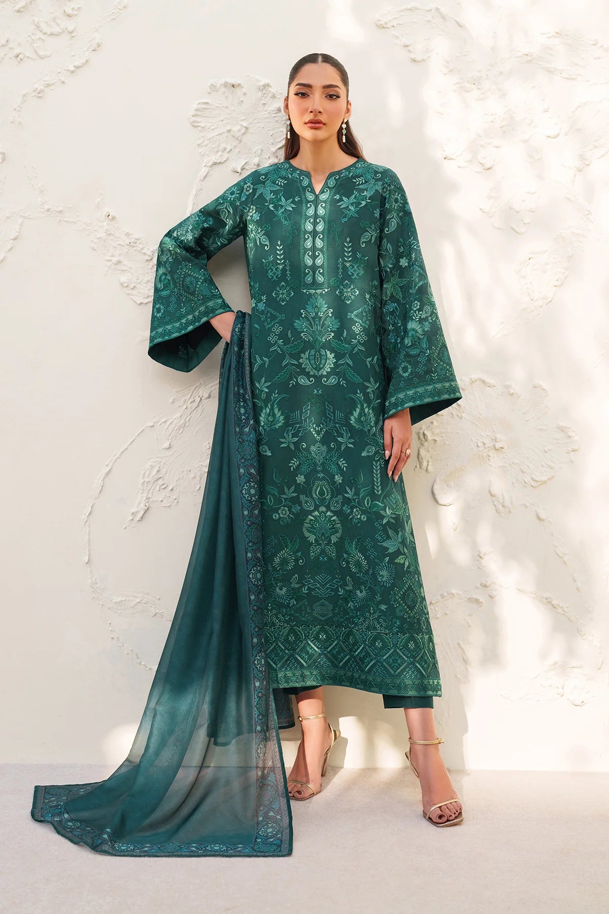 EFUF4383 | UNSTITCHED | Baroque