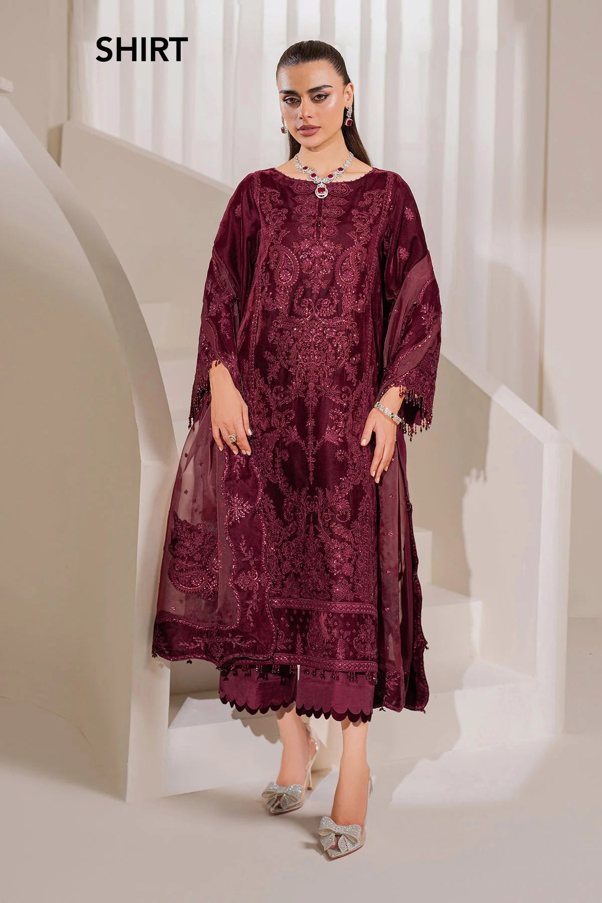 EMBROIDERED VELVET SF-758 | Baroque