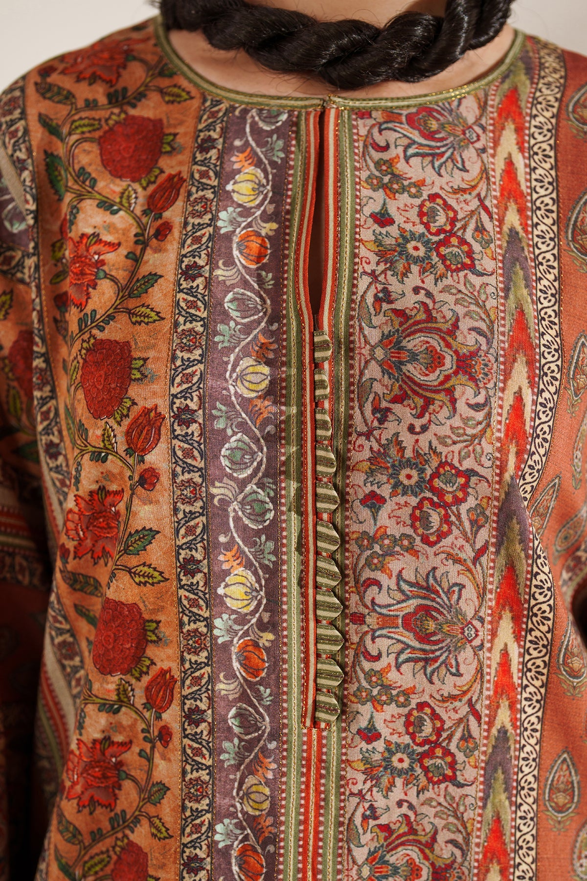 UF-4293 | DIGITAL PRINTED VISCOSE | Baroque