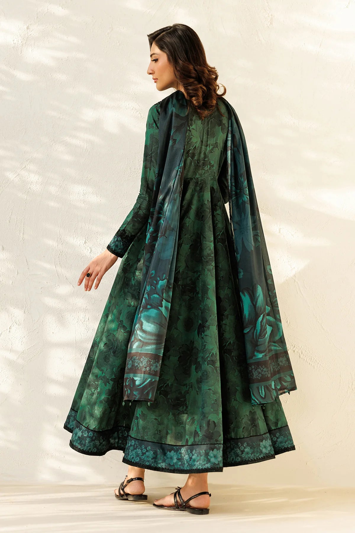 ESPR1339 | New In | Baroque