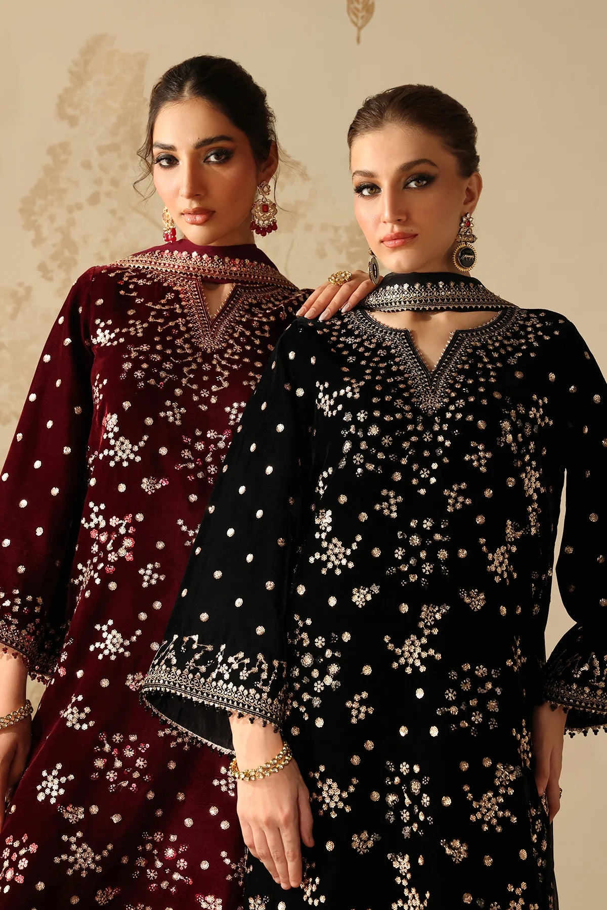 EMBROIDERED VELVET SF-4315 | Baroque