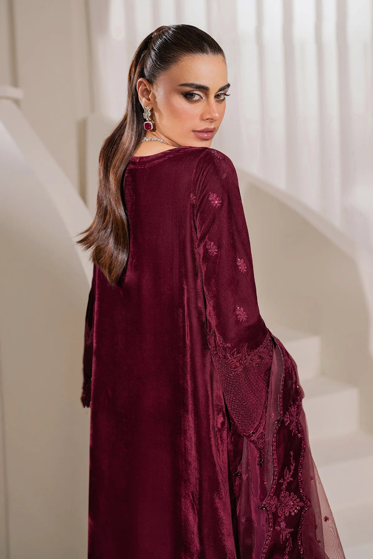 EMBROIDERED VELVET SF-758 | Baroque