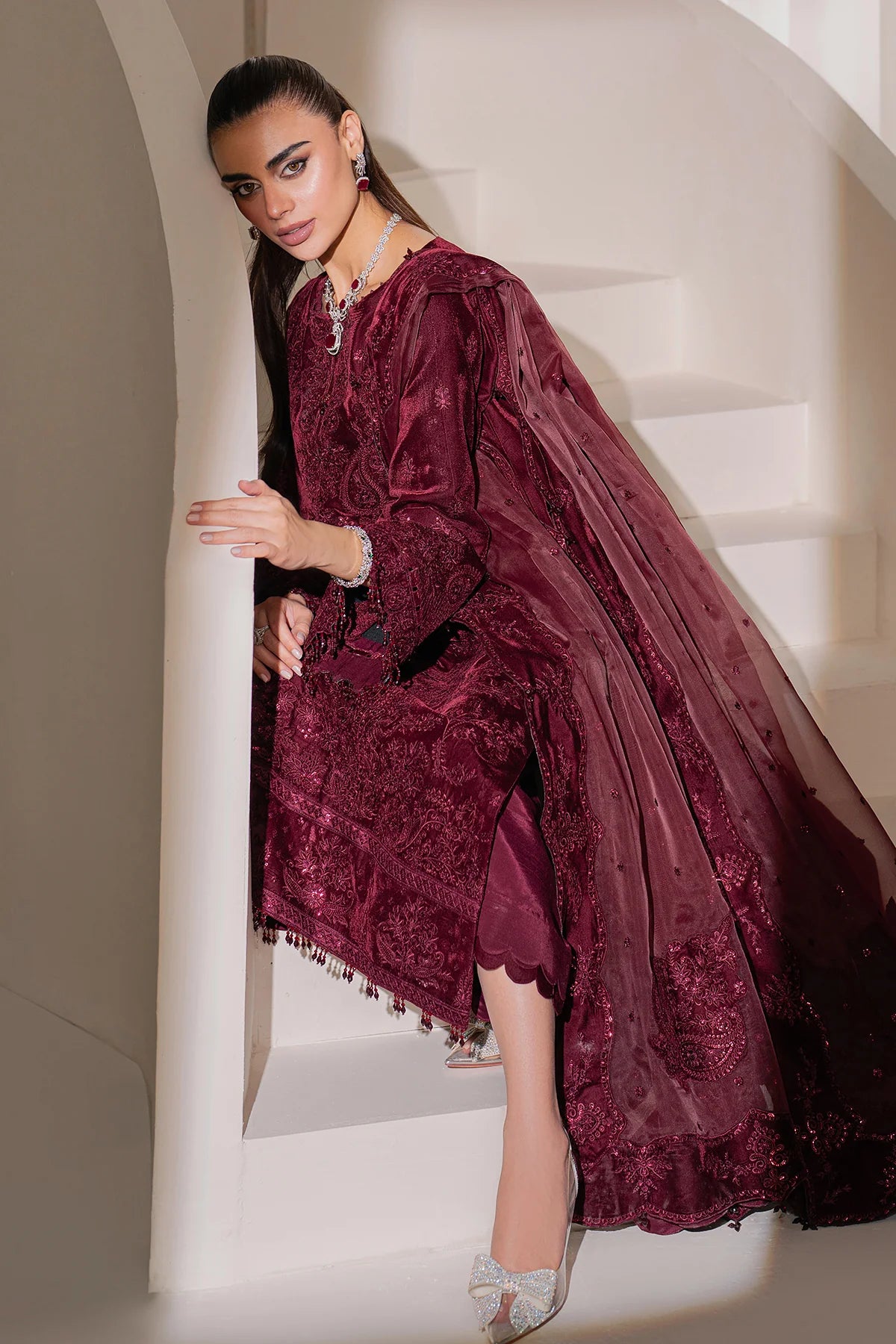 EMBROIDERED VELVET SF-758 | Baroque