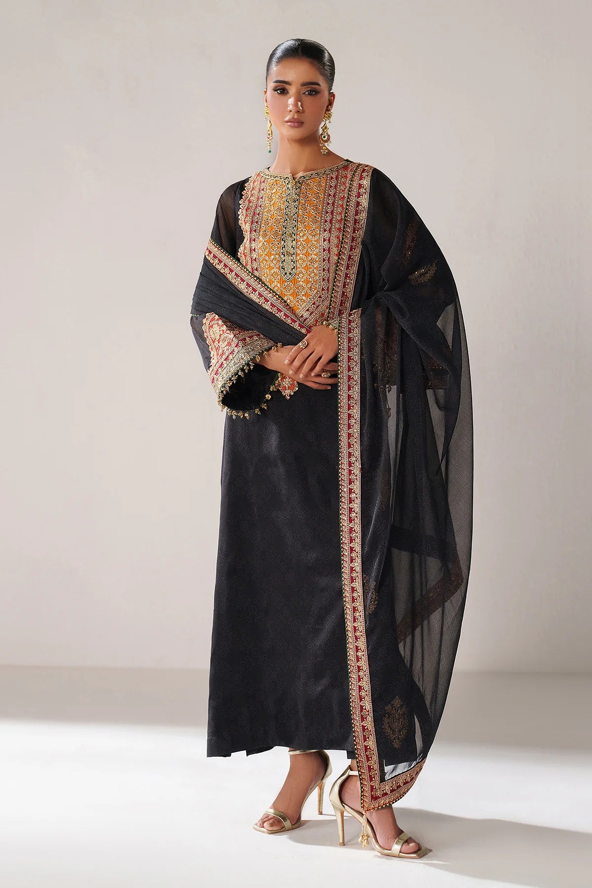 EFPR1246 | New In | Baroque