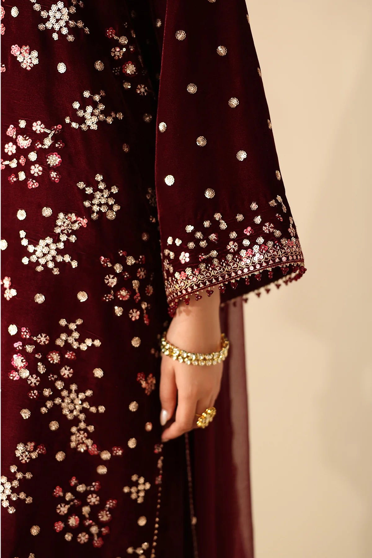 EMBROIDERED VELVET SF-4315 | Baroque