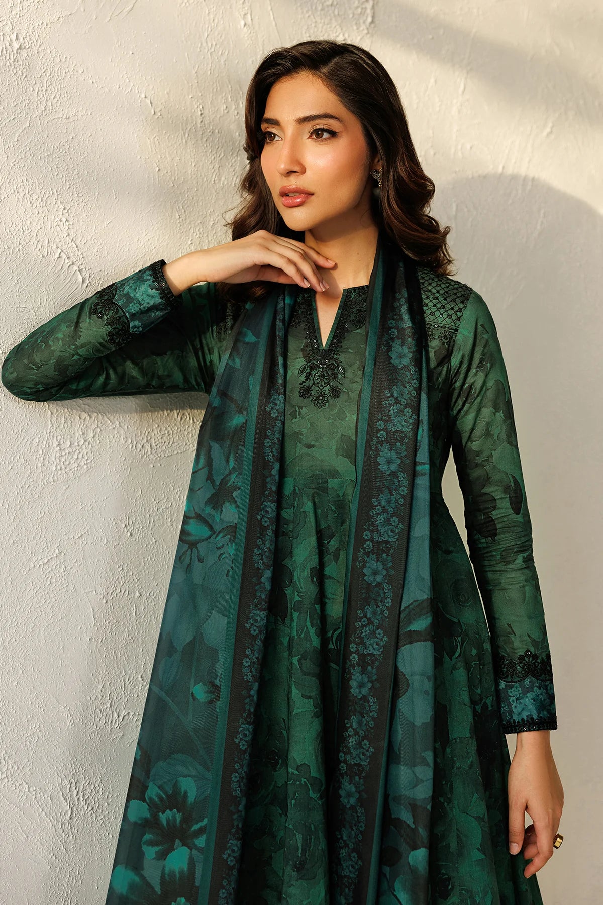 ESPR1339 | New In | Baroque