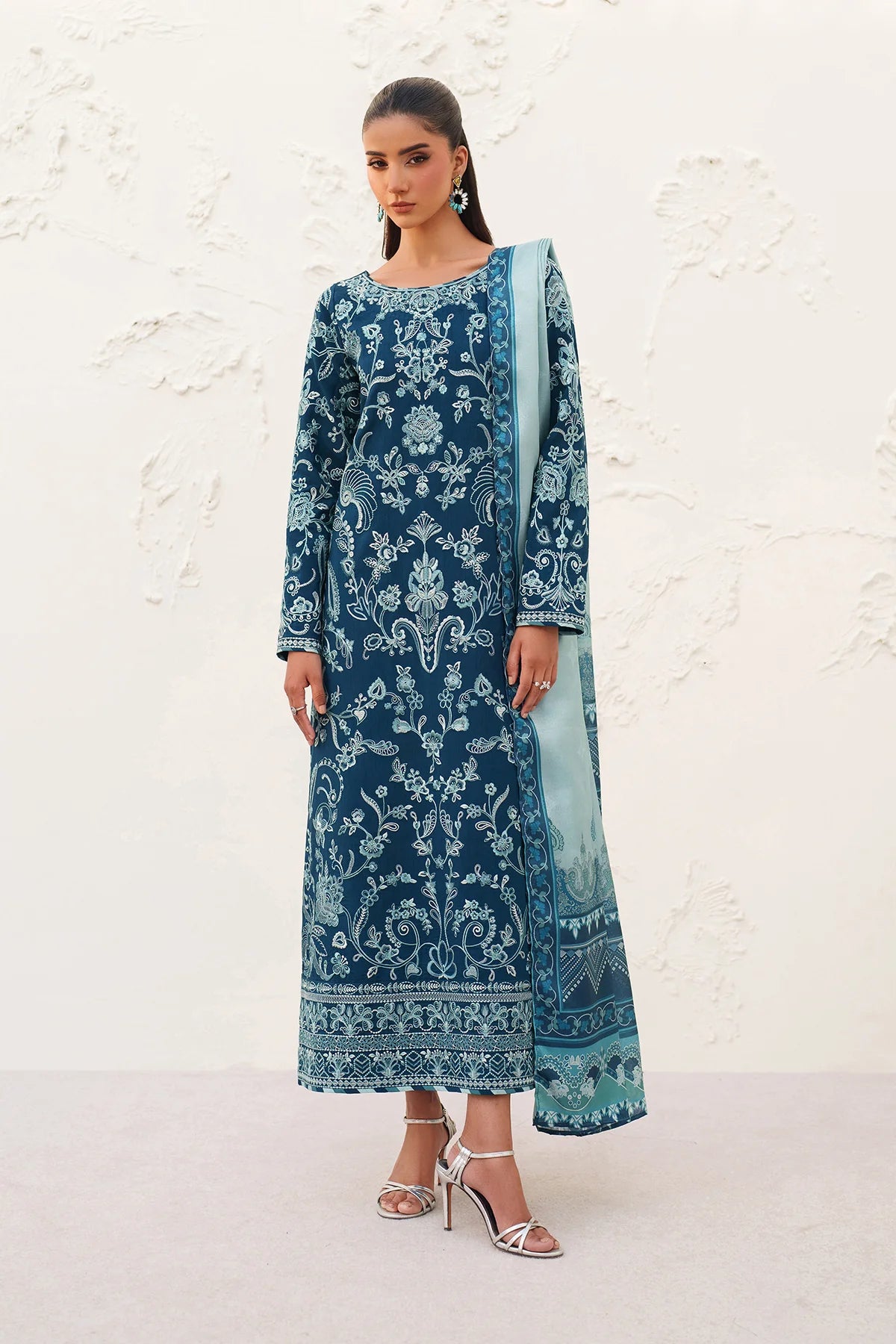 EFUF4384 | UNSTITCHED | Baroque