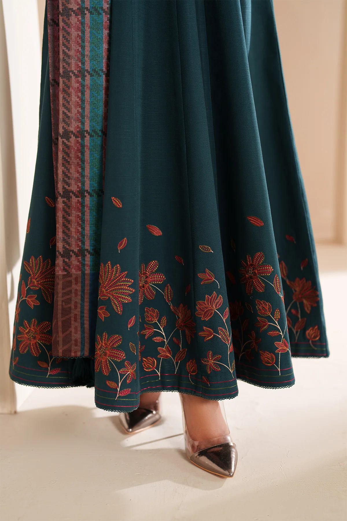 JZ-RTW-1244-1 | EMBROIDERED KHADDAR | Jazmin