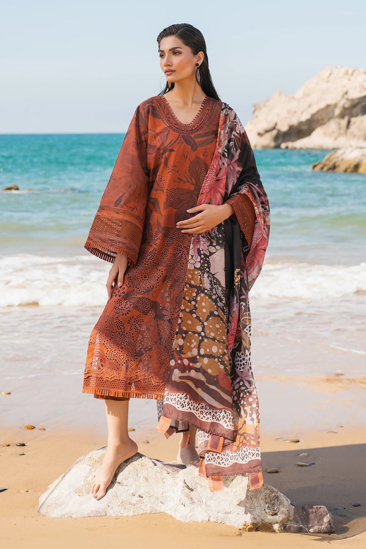 ESUF4113 | UNSTITCHED | Baroque