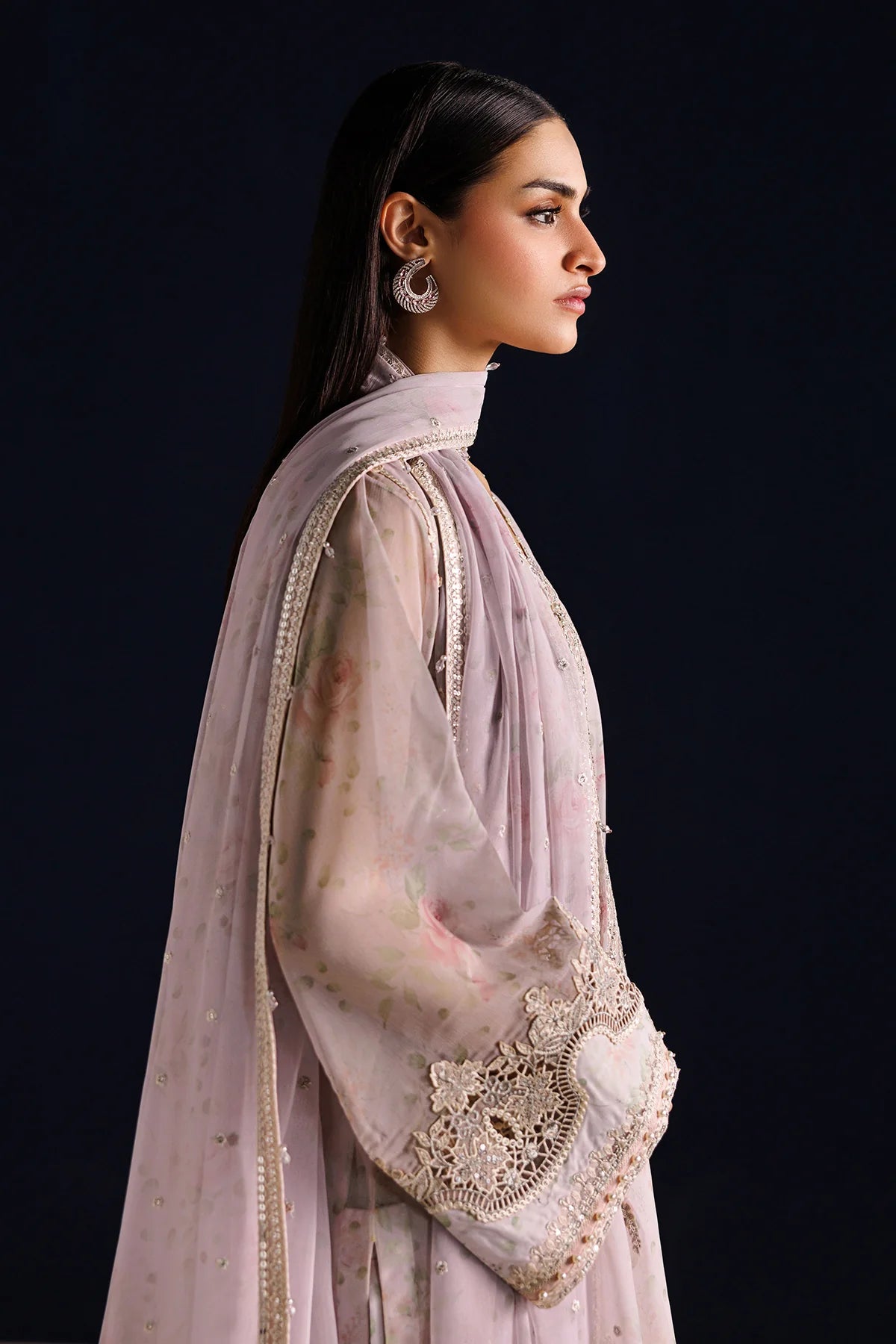 EFPR1320 | New In | Baroque