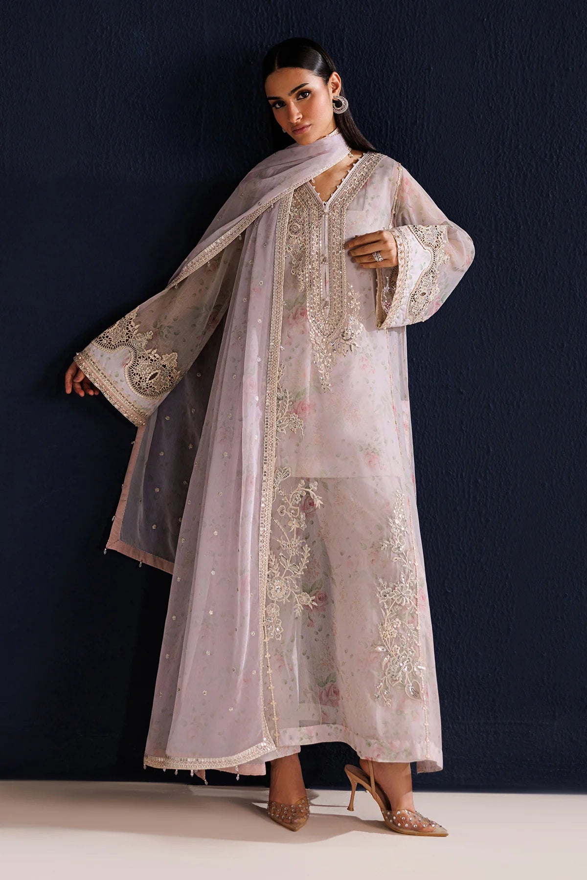 EFPR1320 | New In | Baroque