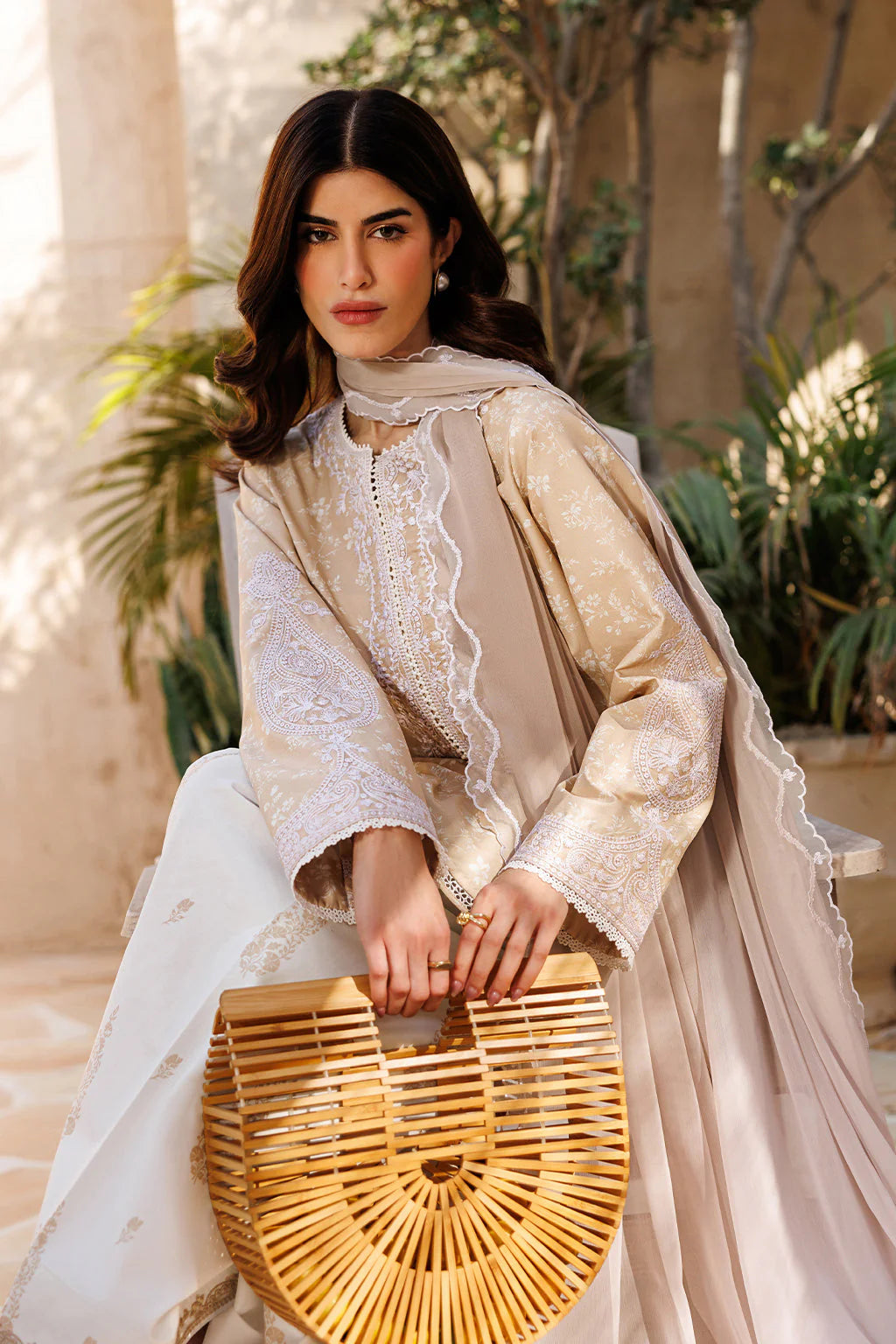 UE-677 Printed Lawn | Iznik