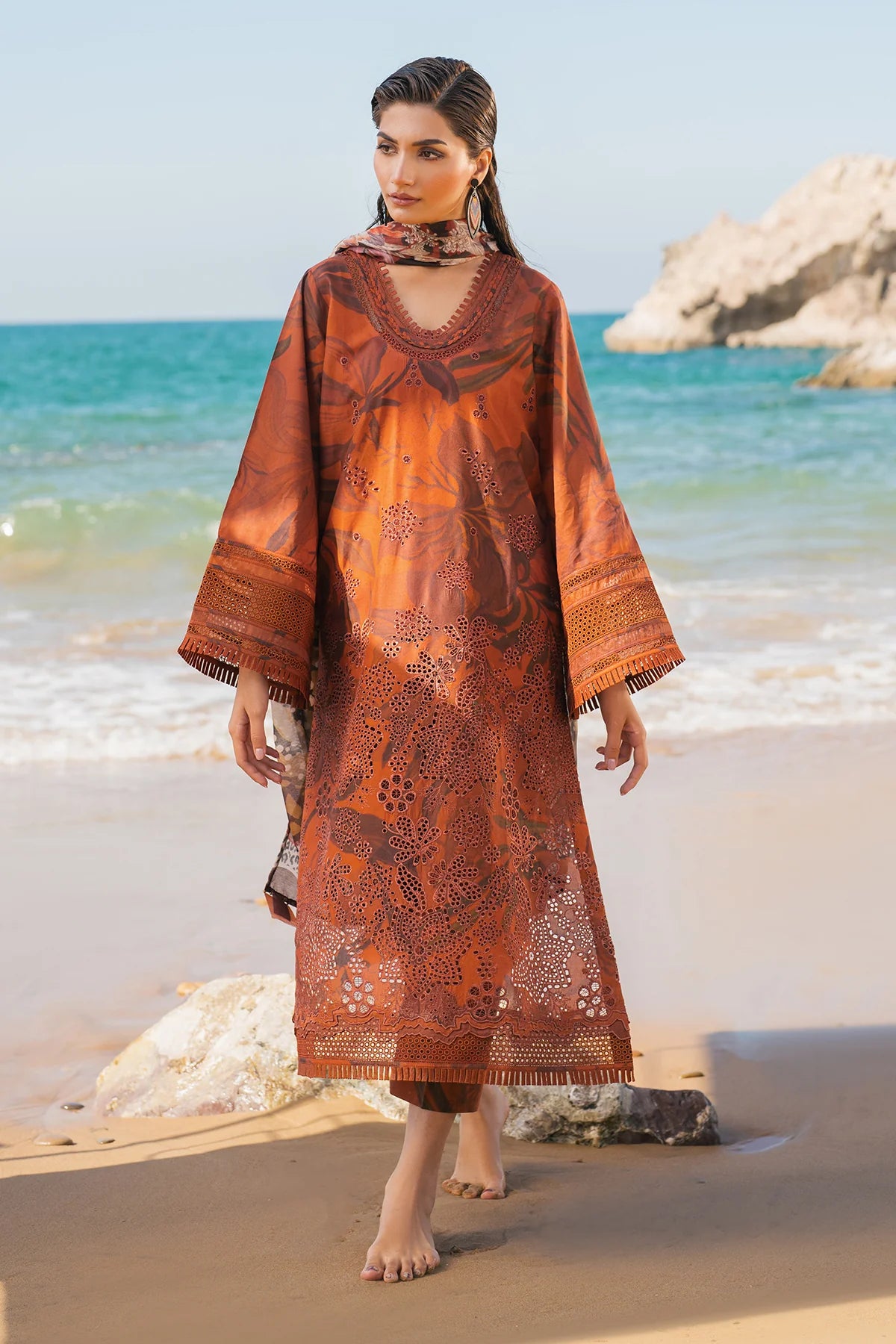 ESUF4113 | UNSTITCHED | Baroque