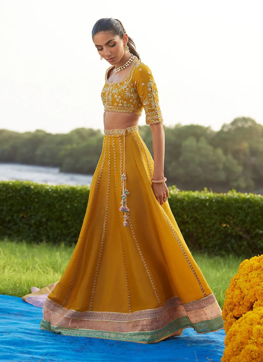 Zard Lengha Choli | Mayna Festive Luxe Pret '25 | FARAH TALIB AZIZ