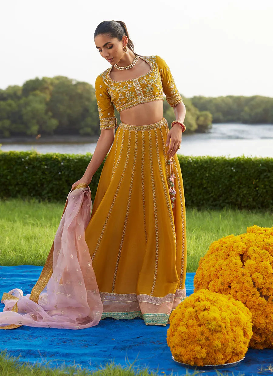 Zard Lengha Choli | Mayna Festive Luxe Pret '25 | FARAH TALIB AZIZ