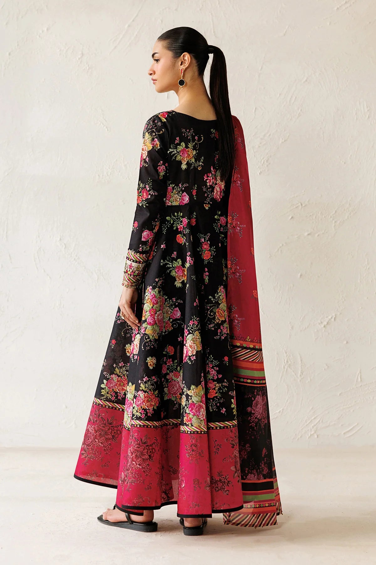 ESPR1340 | New In | Baroque