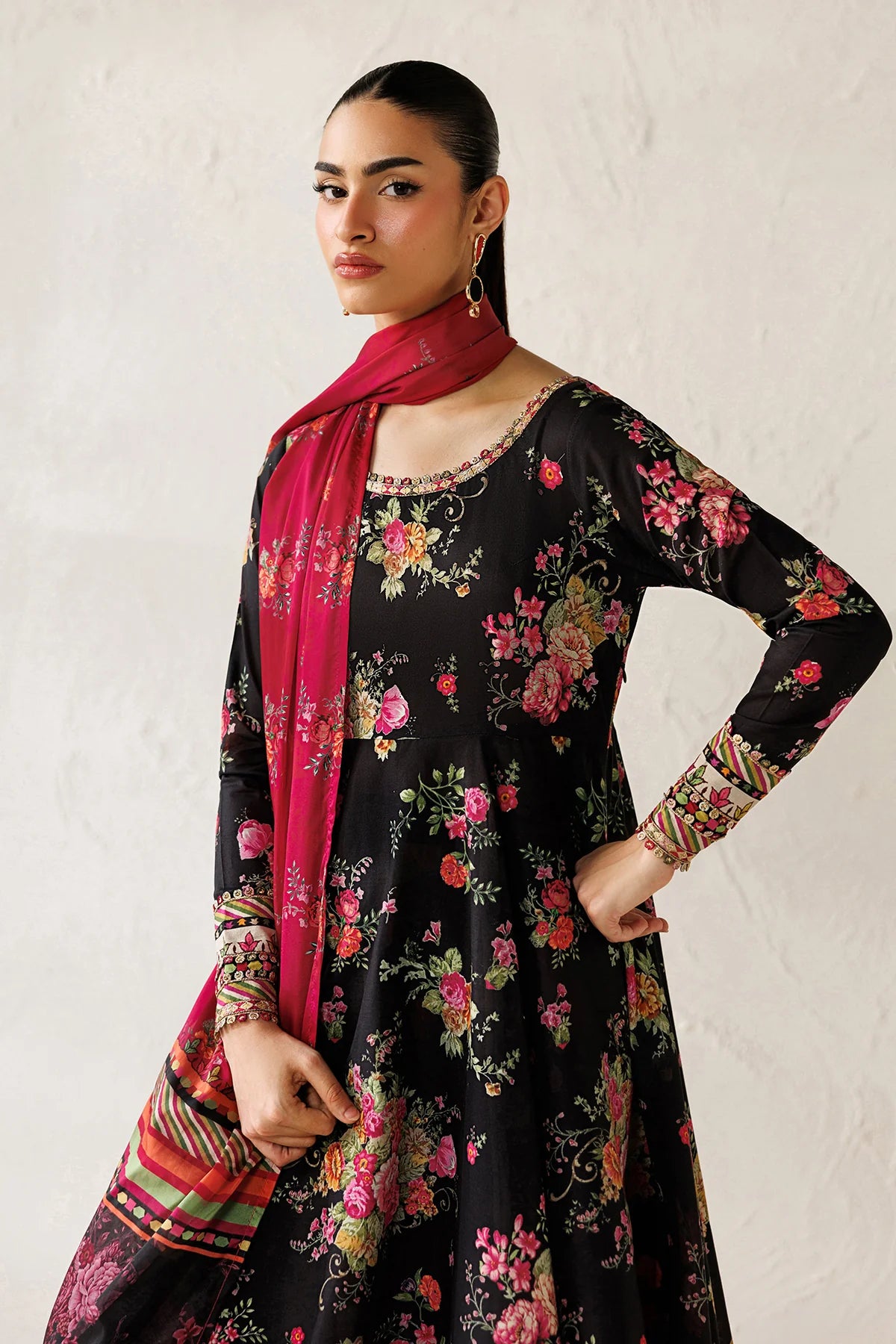 ESPR1340 | New In | Baroque