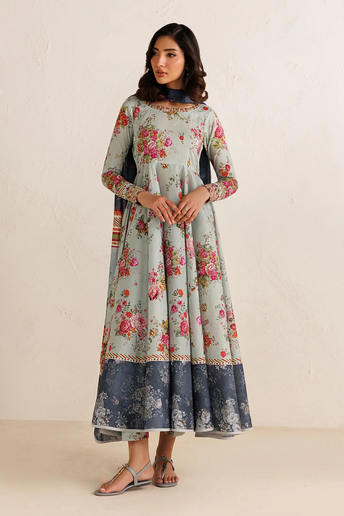 ESPR1341 | New In | Baroque