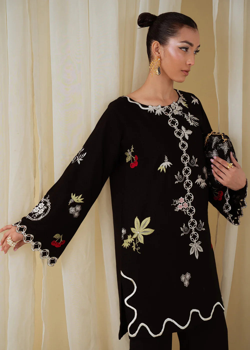 Dark Dust | Basic Pret '25 | Saira Shakira