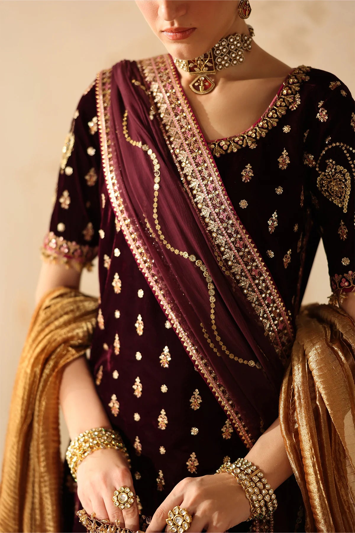 EMBROIDERED VELVET SF-4313 | Baroque
