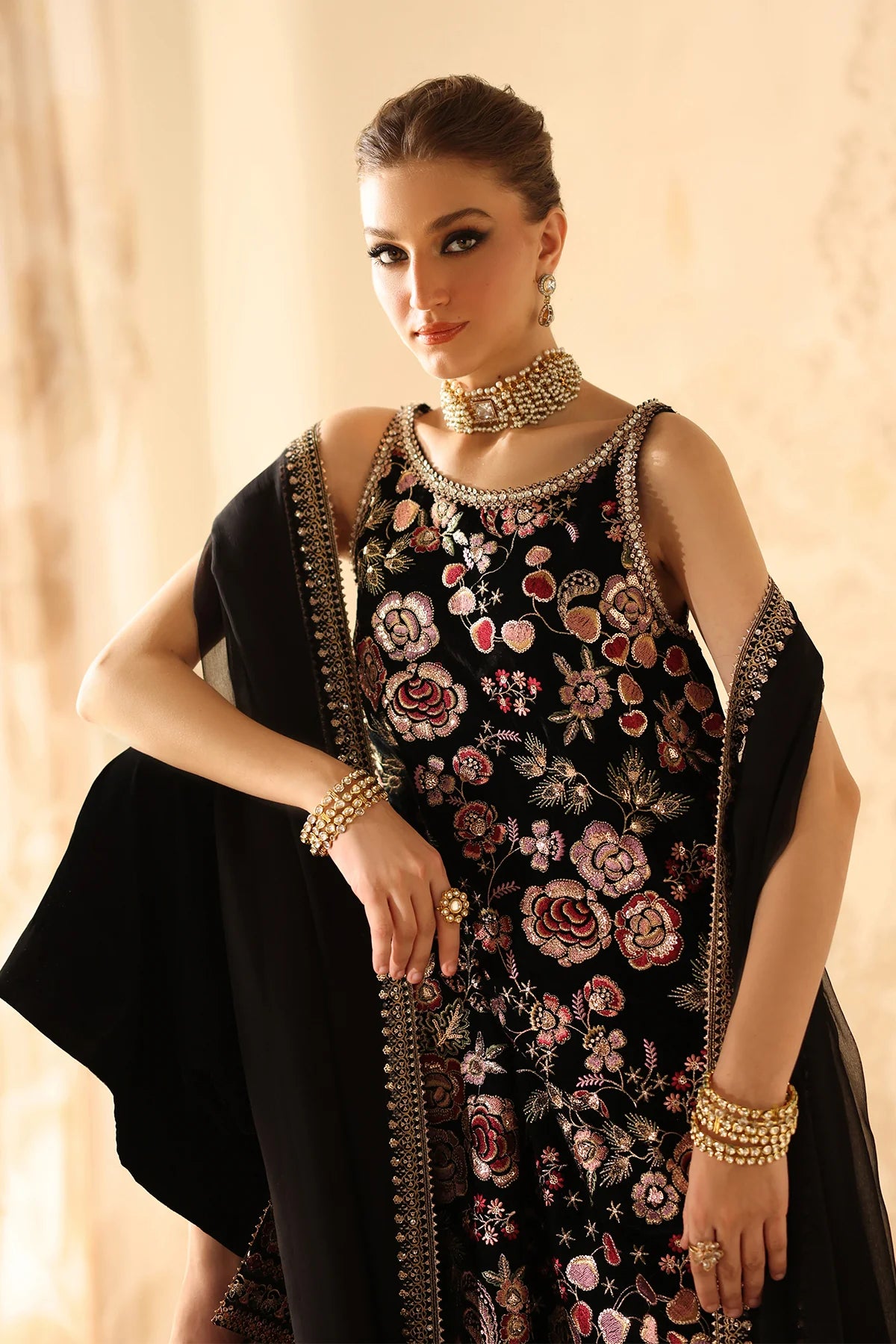 EMBROIDERED VELVET SF-4312 | Baroque