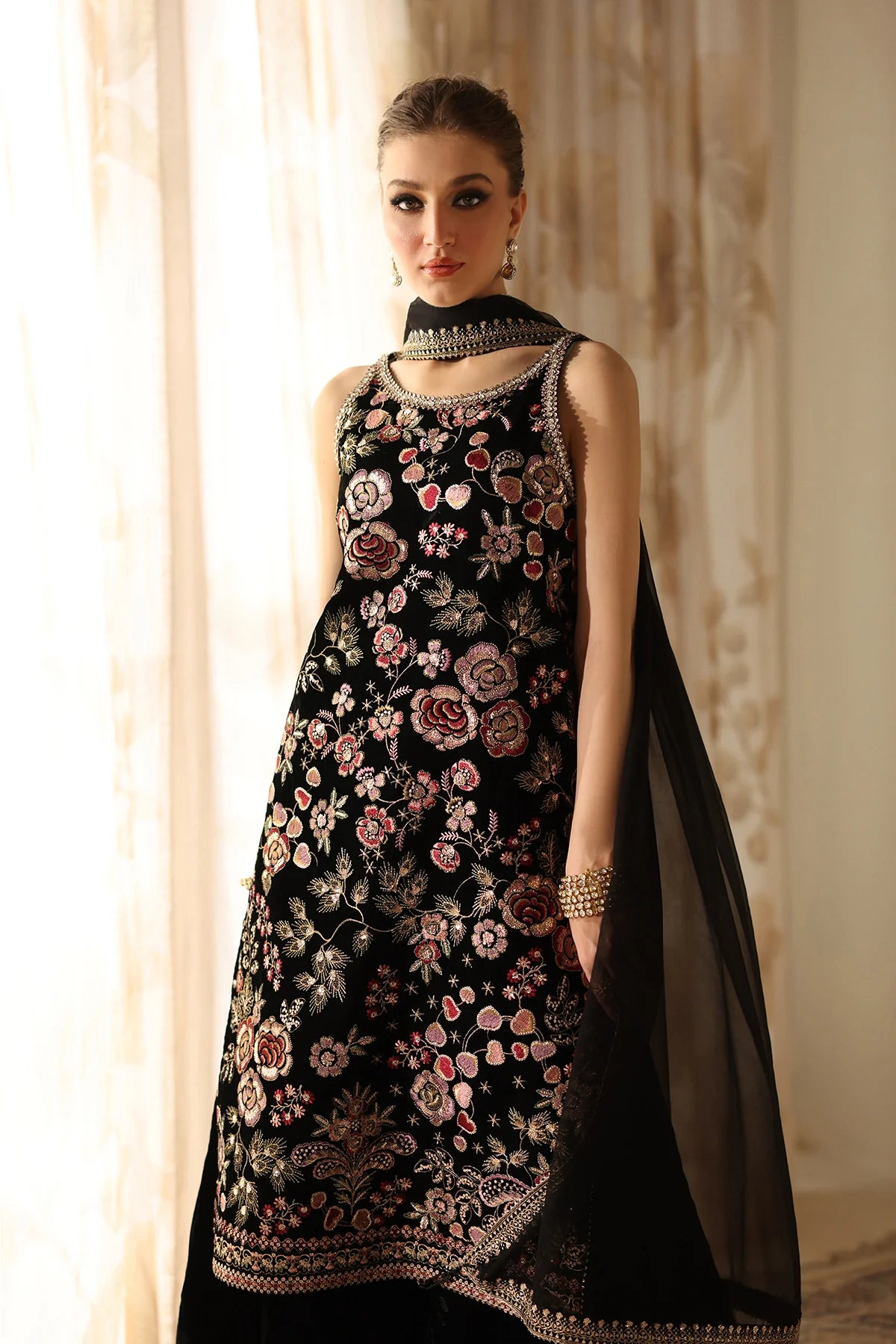 EMBROIDERED VELVET SF-4312 | Baroque