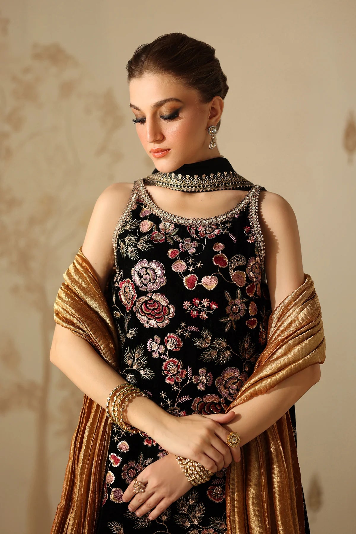 EMBROIDERED VELVET SF-4312 | Baroque