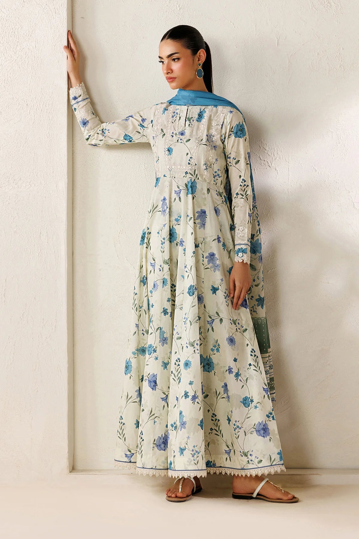 ESPR1343 | New In | Baroque