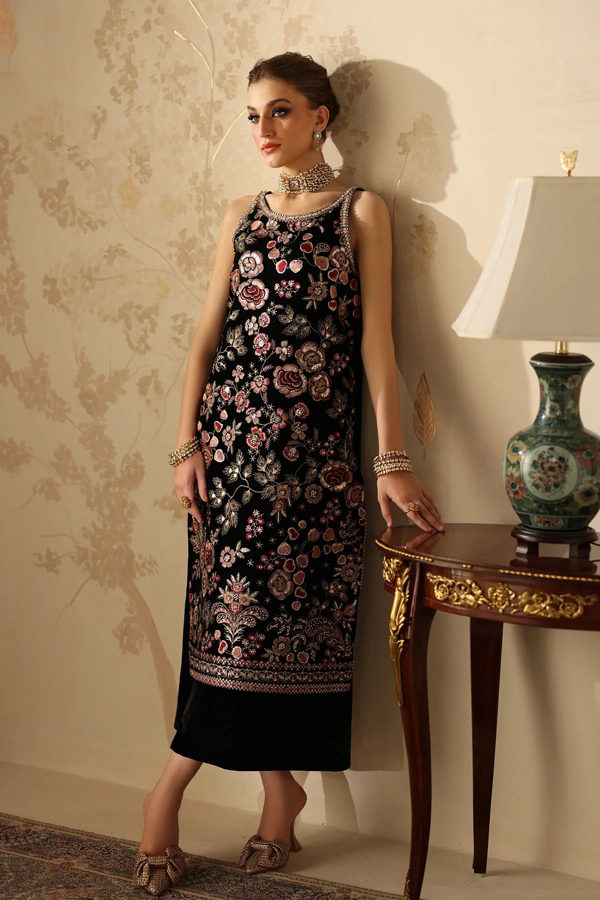 EMBROIDERED VELVET SF-4312 | Baroque