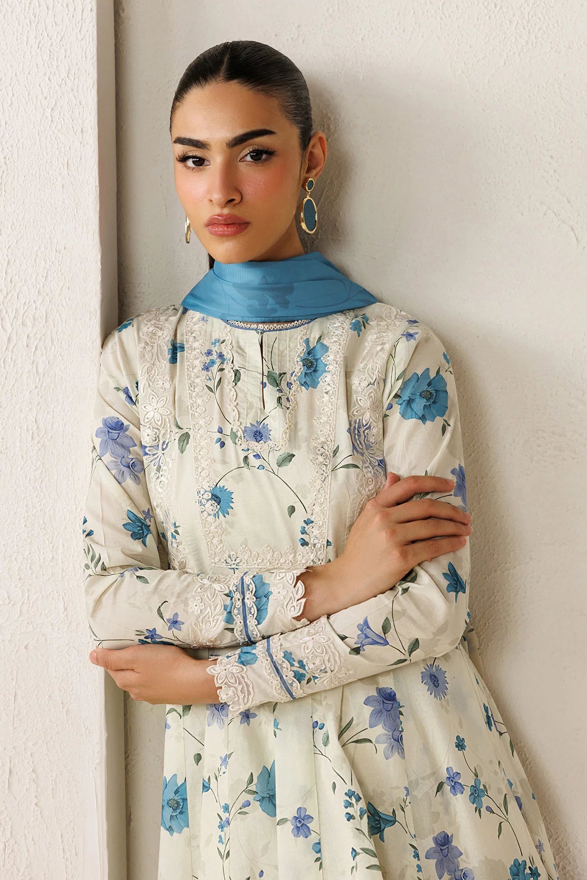 ESPR1343 | New In | Baroque