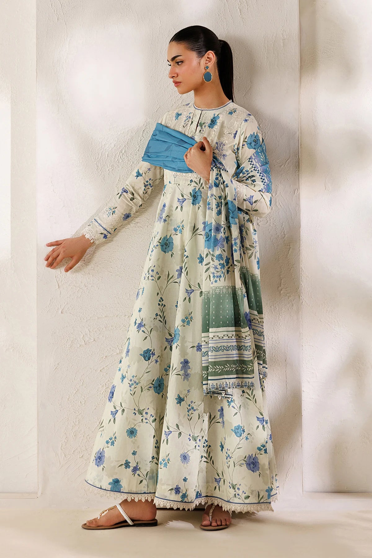 ESPR1343 | New In | Baroque