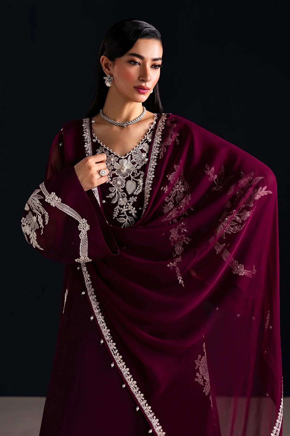 EFPR1322 | New In | Baroque