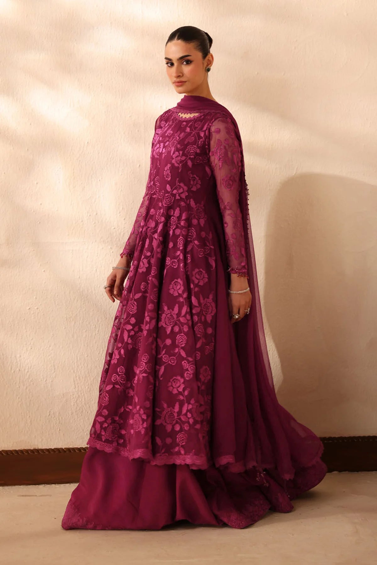EFPR1364 | New In | Baroque