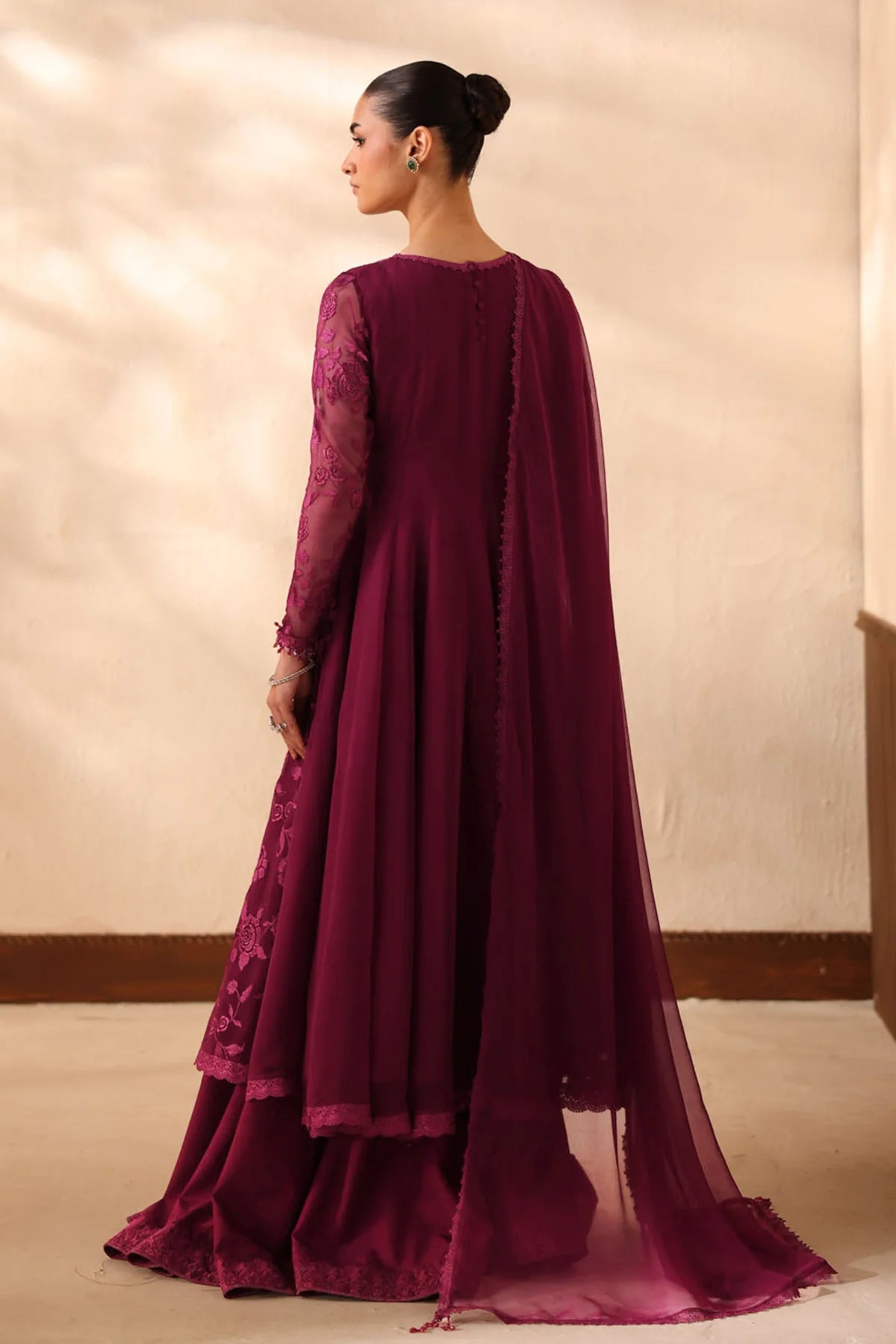 EFPR1364 | New In | Baroque