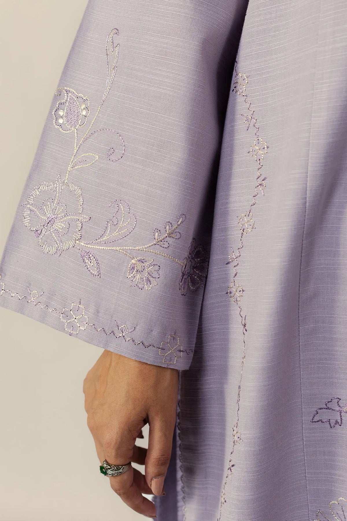 LAVELLE | Zara Shahjahan