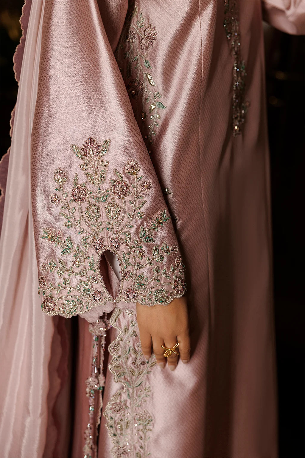 UE-719 Embroidered Jacquard Sheesha Silk | Festive Formals ‘26 | Iznik
