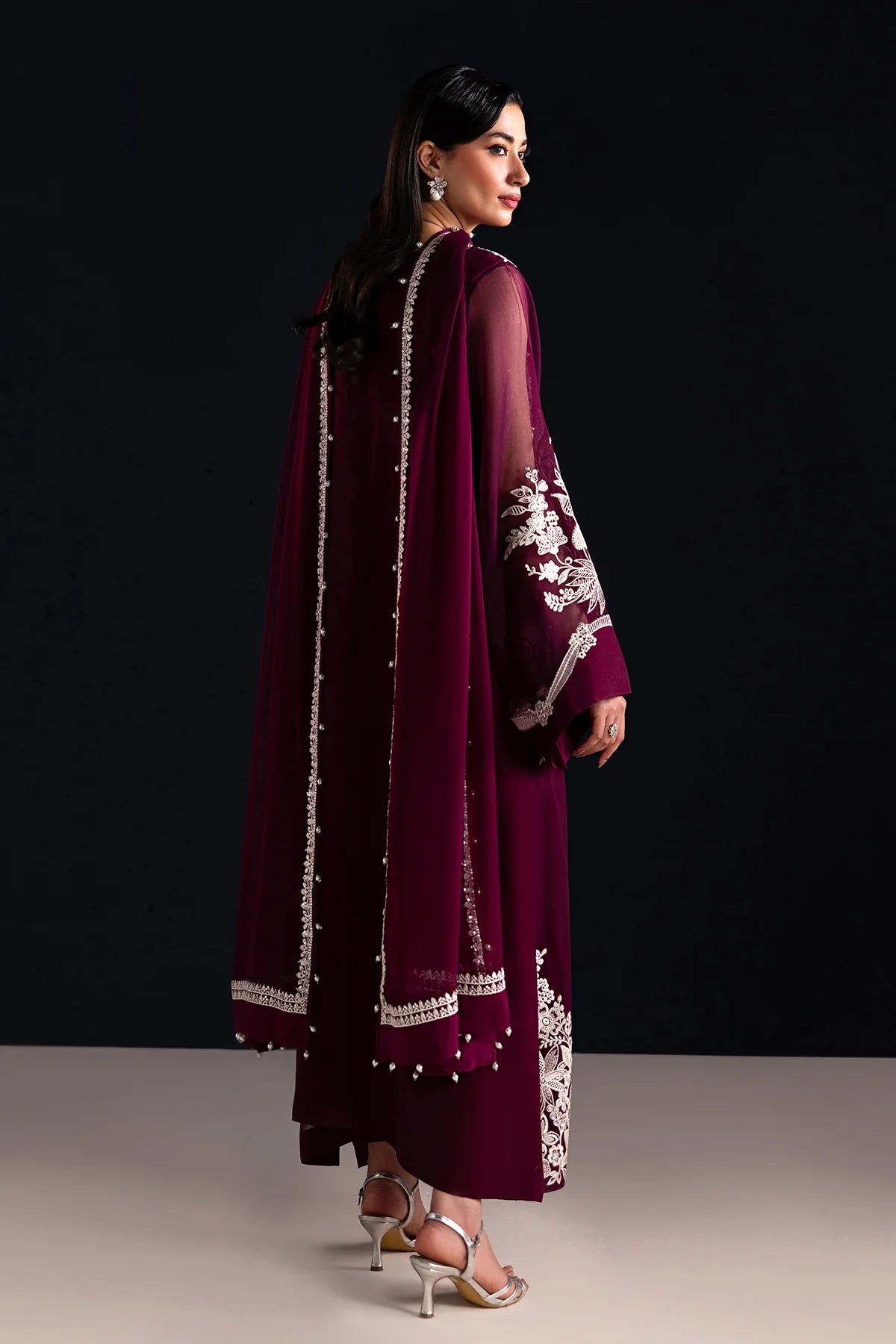 EFPR1322 | New In | Baroque