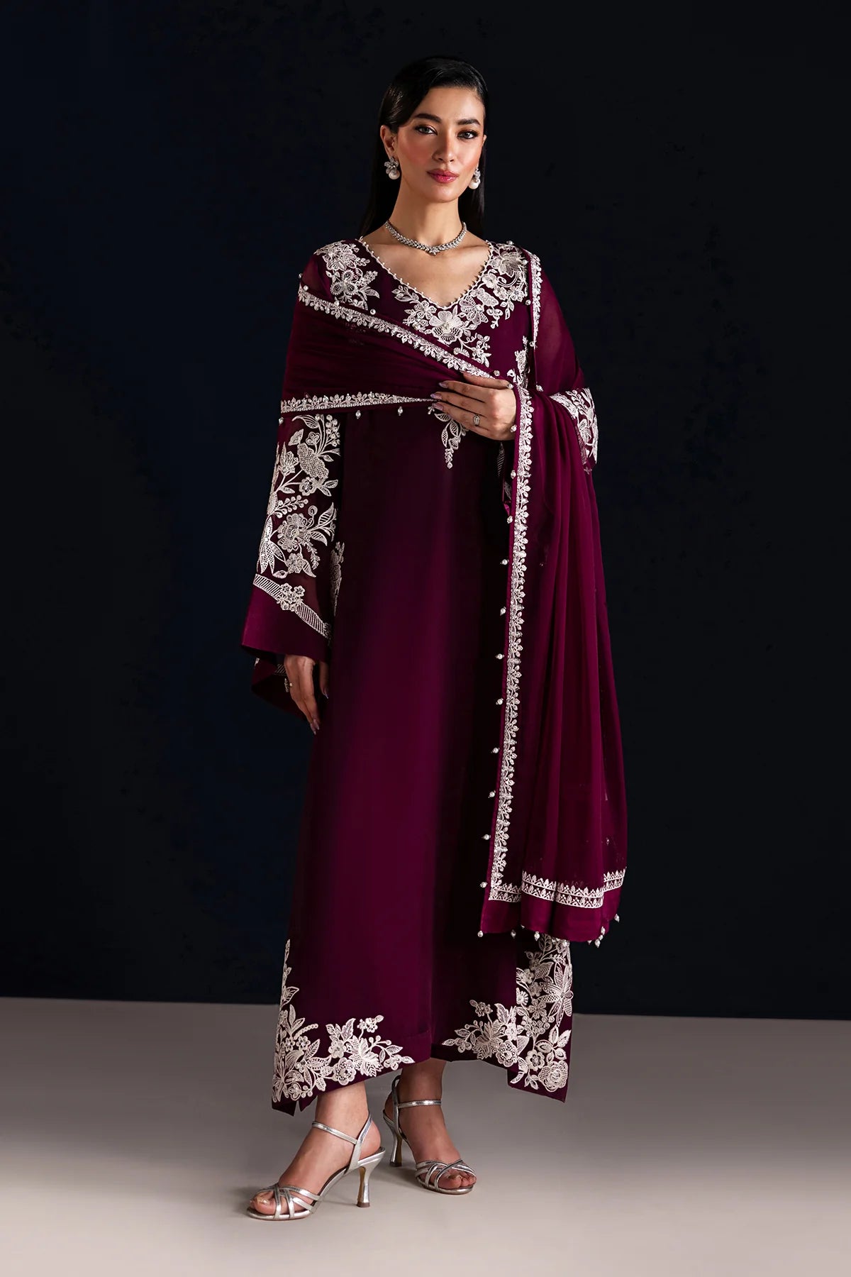 EFPR1322 | New In | Baroque