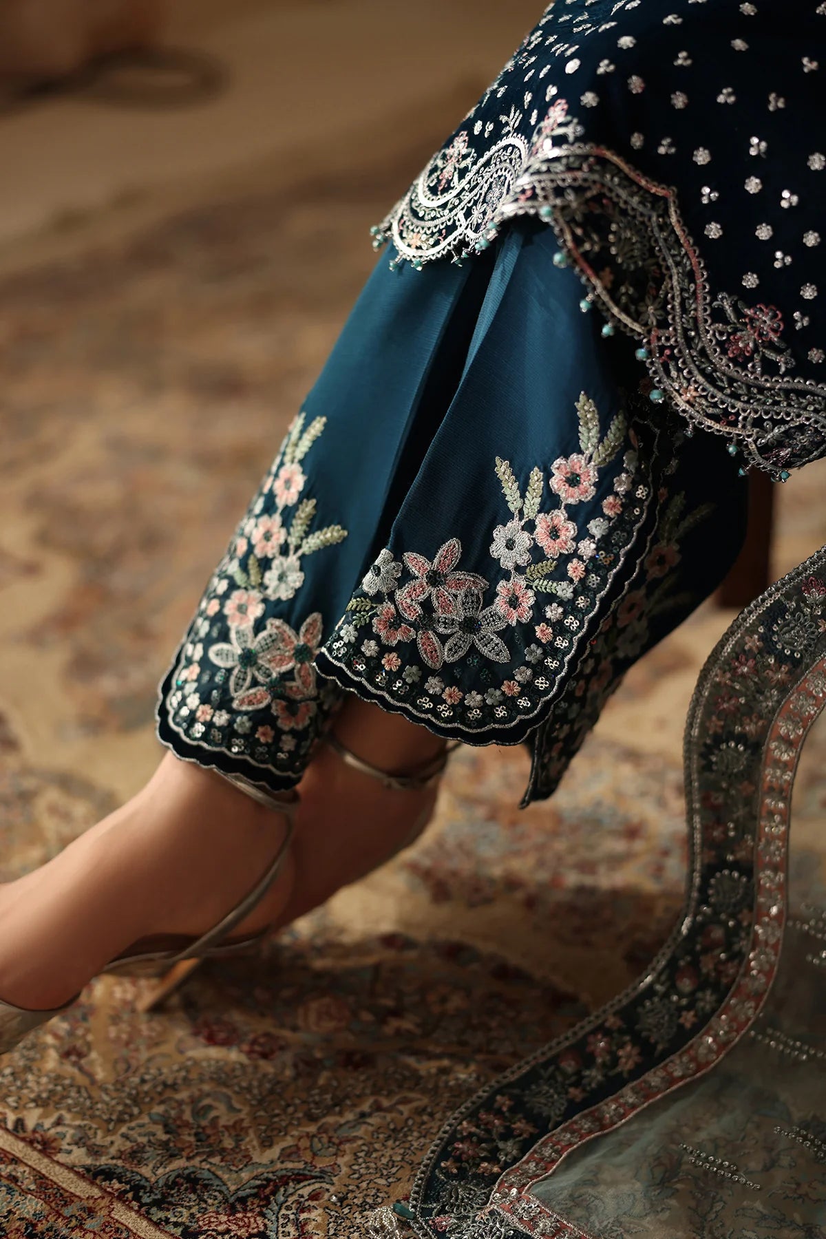 EMBROIDERED VELVET SF-4310 | Baroque