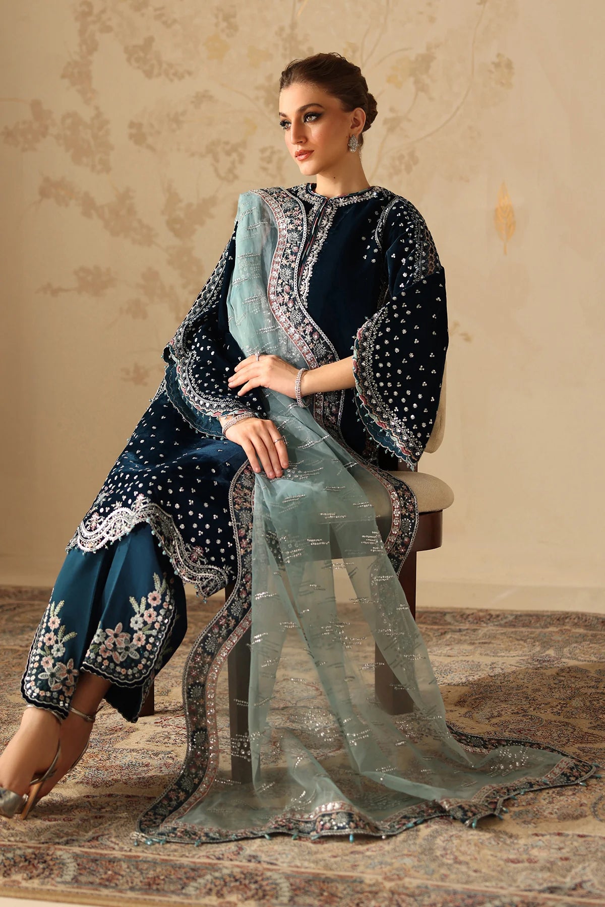 EMBROIDERED VELVET SF-4310 | Baroque