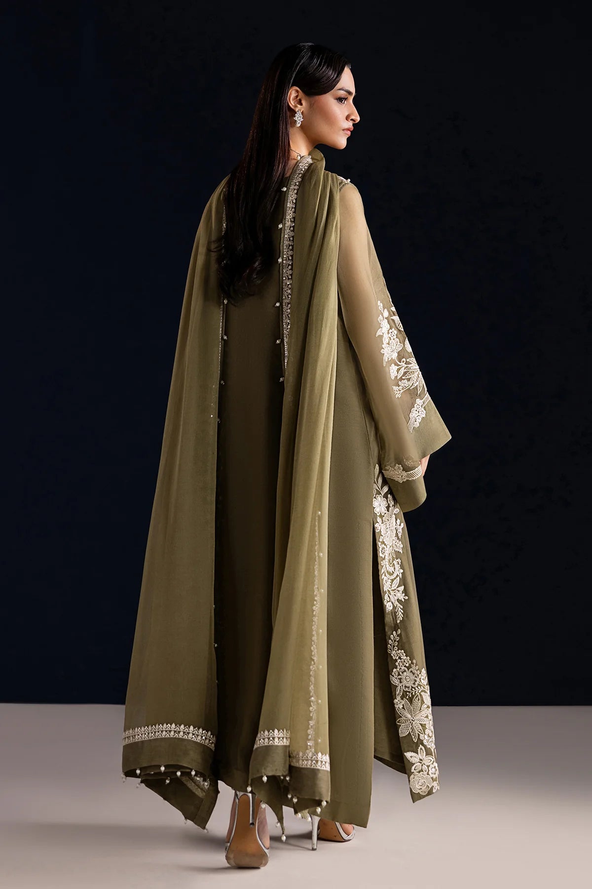 EFPR1323 | New In | Baroque