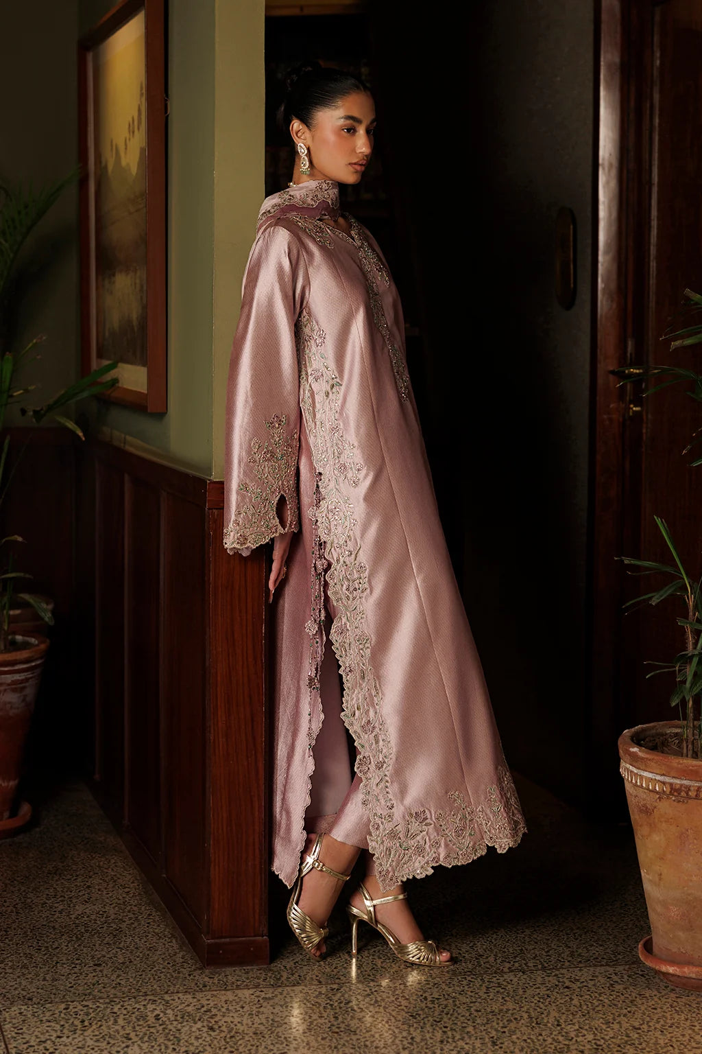 UE-719 Embroidered Jacquard Sheesha Silk | Festive Formals ‘26 | Iznik