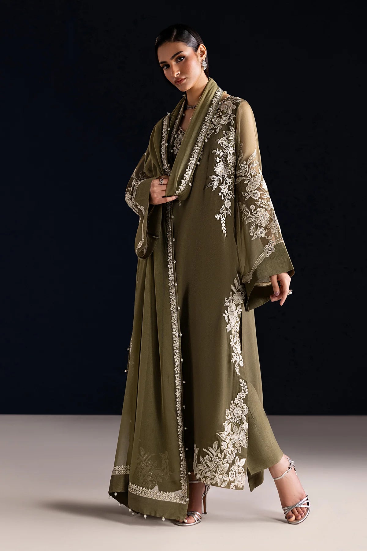 EFPR1323 | New In | Baroque