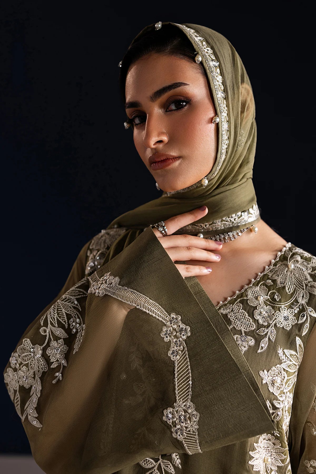 EFPR1323 | New In | Baroque
