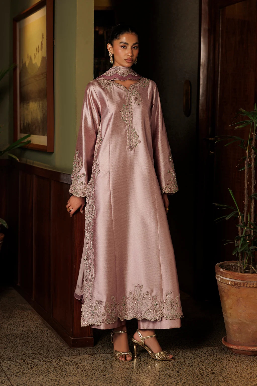 UE-719 Embroidered Jacquard Sheesha Silk | Festive Formals ‘26 | Iznik