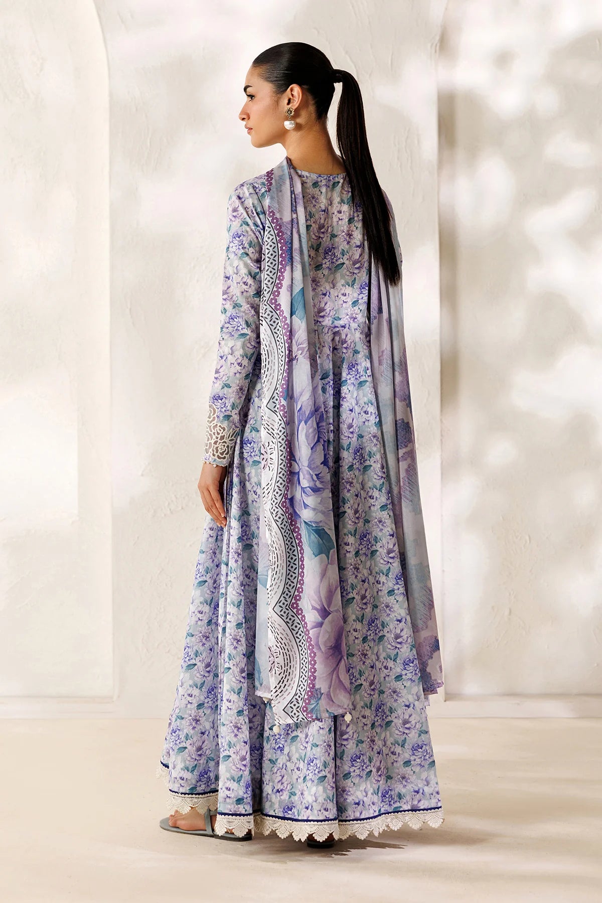 ESPR1347 | New In | Baroque