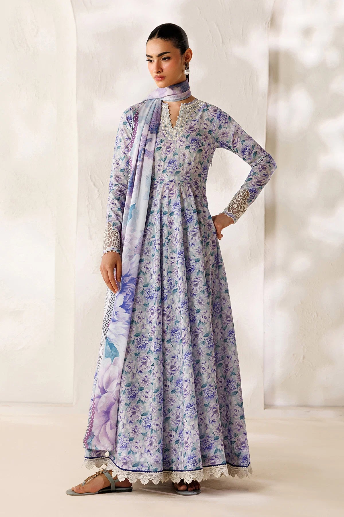 ESPR1347 | New In | Baroque