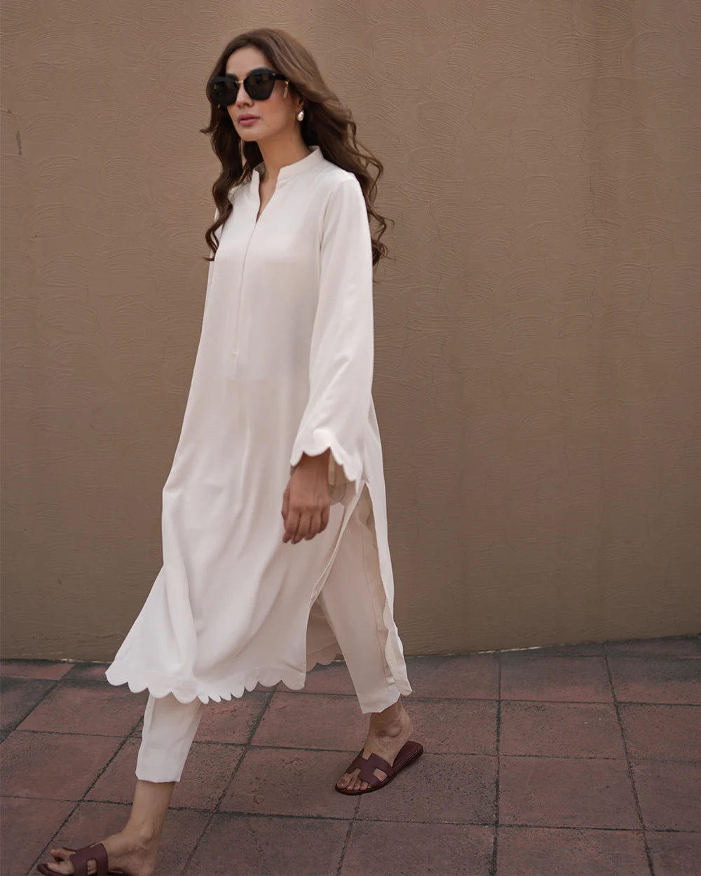 Antique White Vogue Set | LIRA